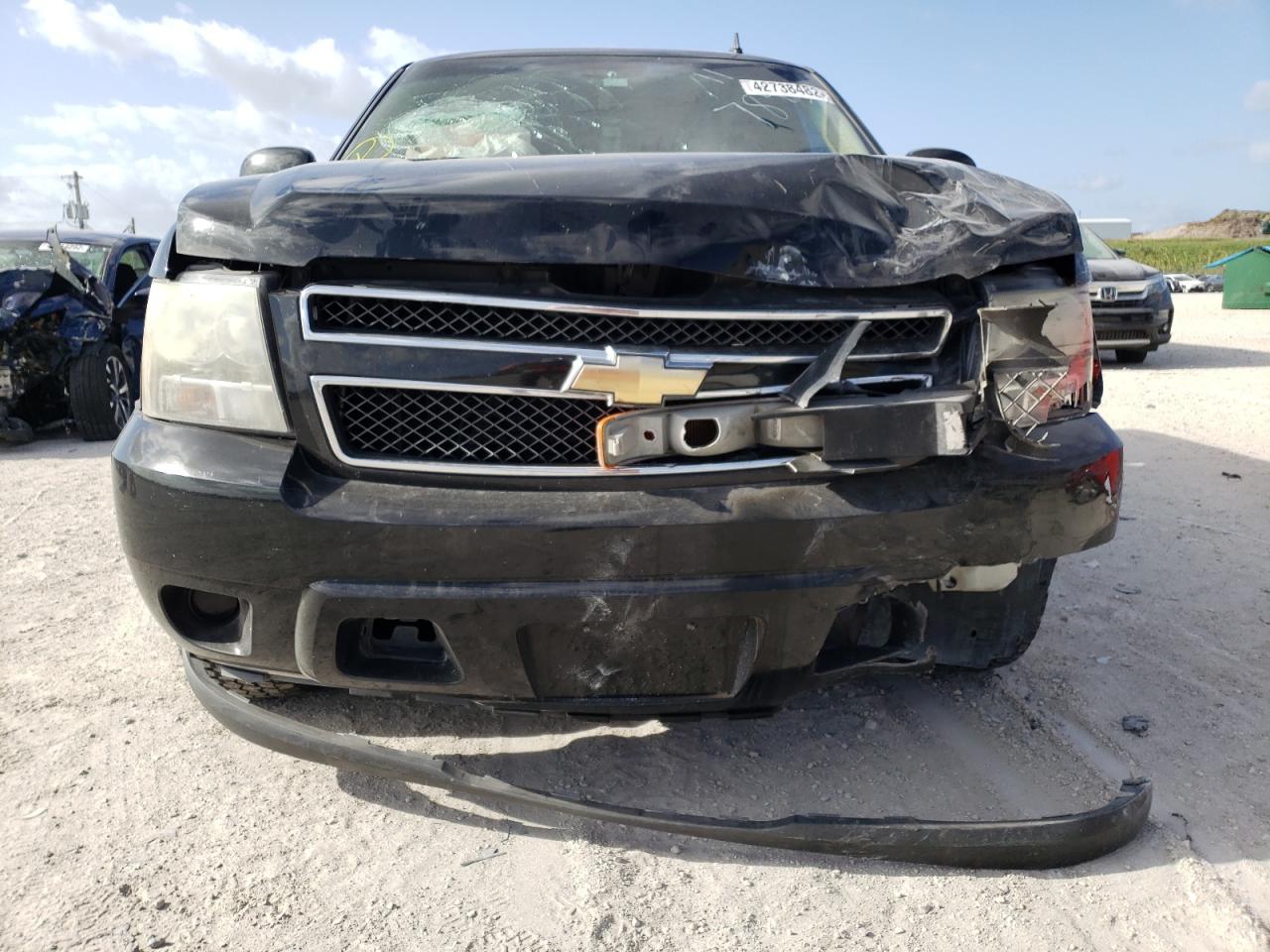 Photo 9 from auction – 2011 CHEVROLET TAHOE C150 with VIN 1GNSCAE07BR387893