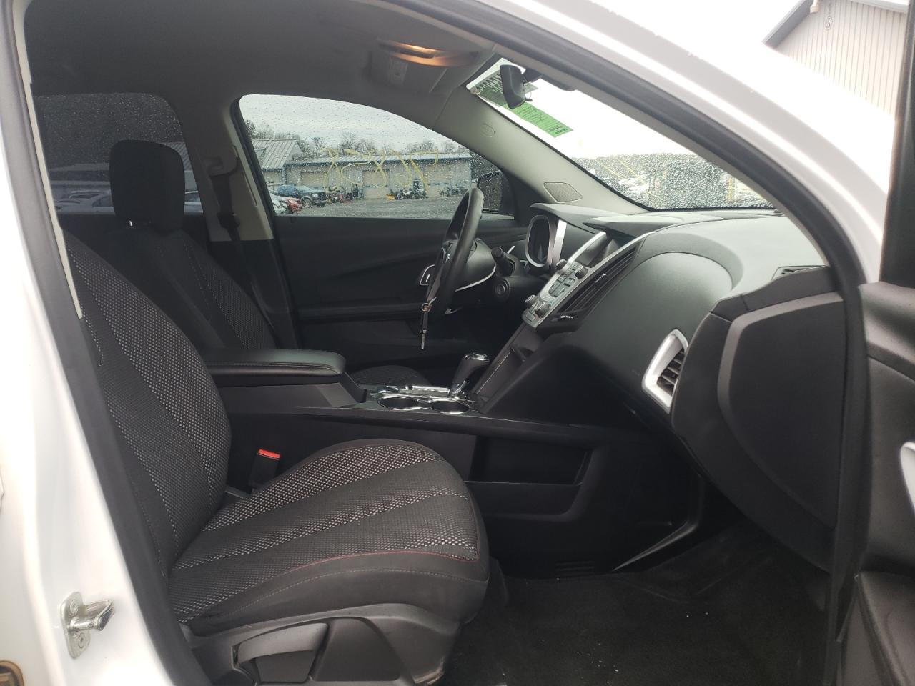 Photo 15 from auction – 2017 CHEVROLET EQUINOX LS with VIN 2GNFLEEK7H6189054