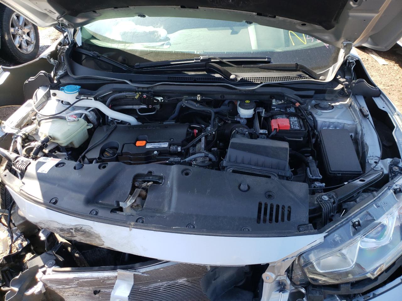 Photo 7 from auction – 2018 HONDA CIVIC LX with VIN 19XFC2F53JE039609