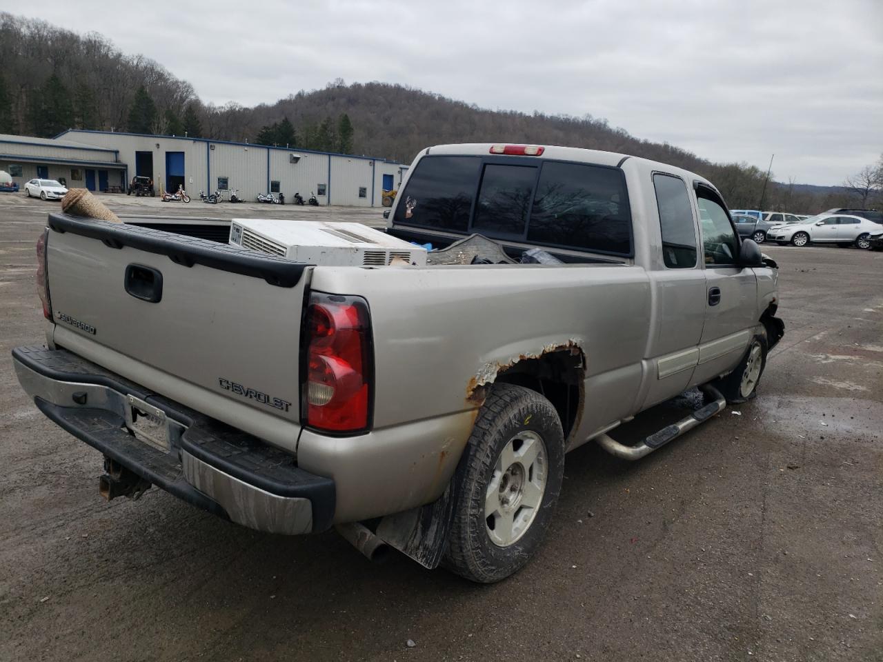 Photo 4 from auction – 2005 CHEVROLET SILVERADO with VIN 1GCEK19B95E239986