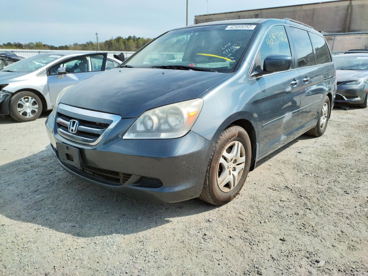 Photo 2 from auction – 2006 HONDA ODYSSEY EX with VIN 5FNRL38476B419920