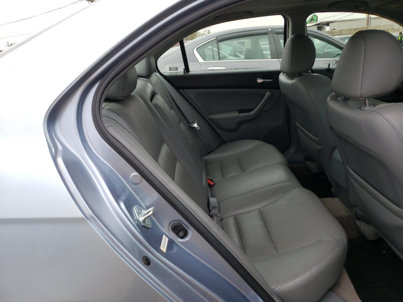 Photo 6 from auction – 2005 ACURA TSX with VIN JH4CL96855C006080