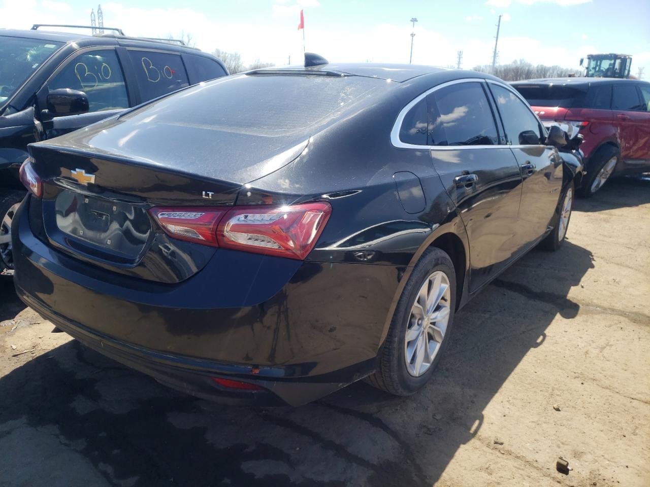 Photo 4 from auction – 2019 CHEVROLET MALIBU LT with VIN 1G1ZD5ST0KF125217