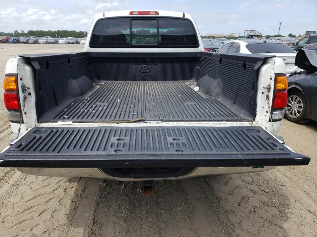 Photo 9 from auction – 2000 TOYOTA TUNDRA ACC with VIN 5TBBT4418YS082281