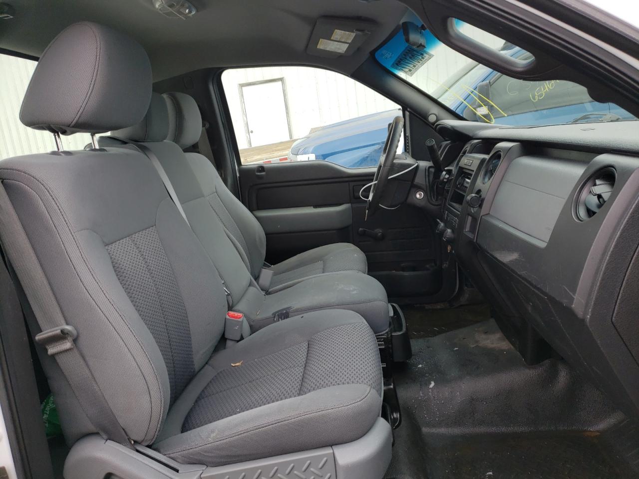 Photo 5 from auction – 2013 FORD F150 with VIN 1FTMF1CM0DKE01837