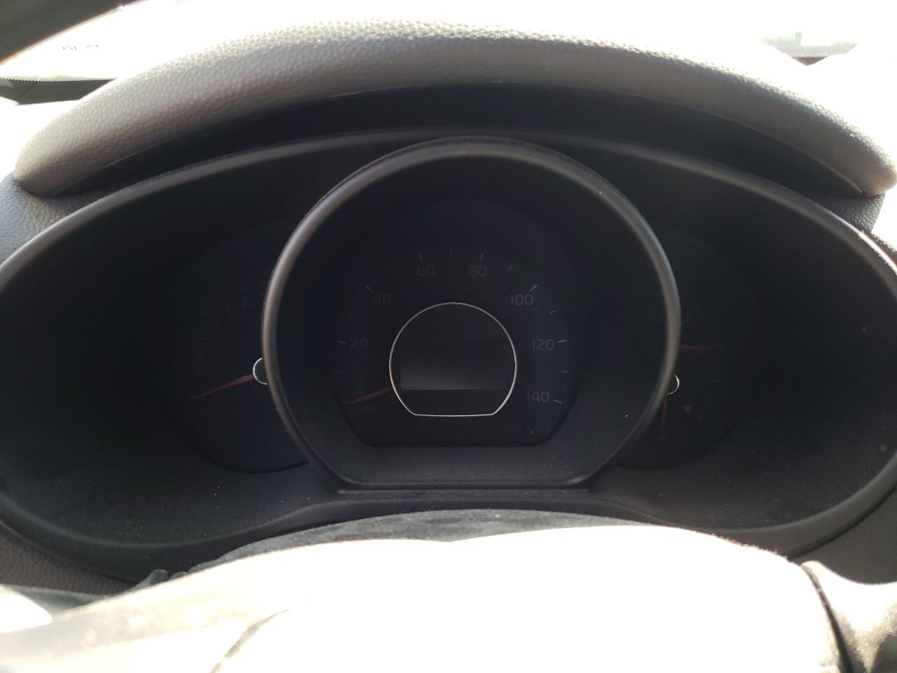 Zdjęcie 8 z aukcji – 2015 KIA SOUL z VIN KNDJN2A23F7236045