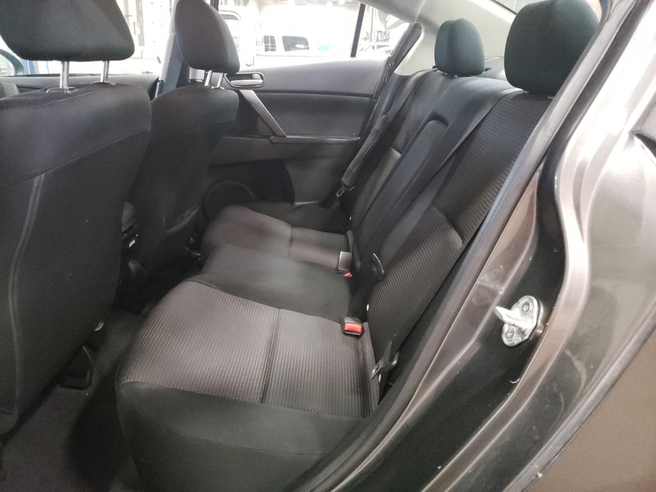Photo 6 from auction – 2012 MAZDA 3 I with VIN JM1BL1VF1C1510553