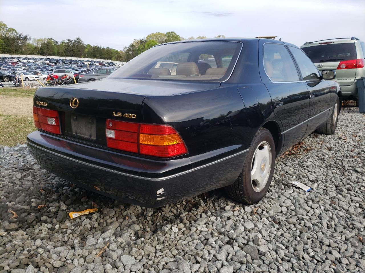 Photo 4 from auction – 1998 LEXUS LS 400 with VIN JT8BH28F4W0116041