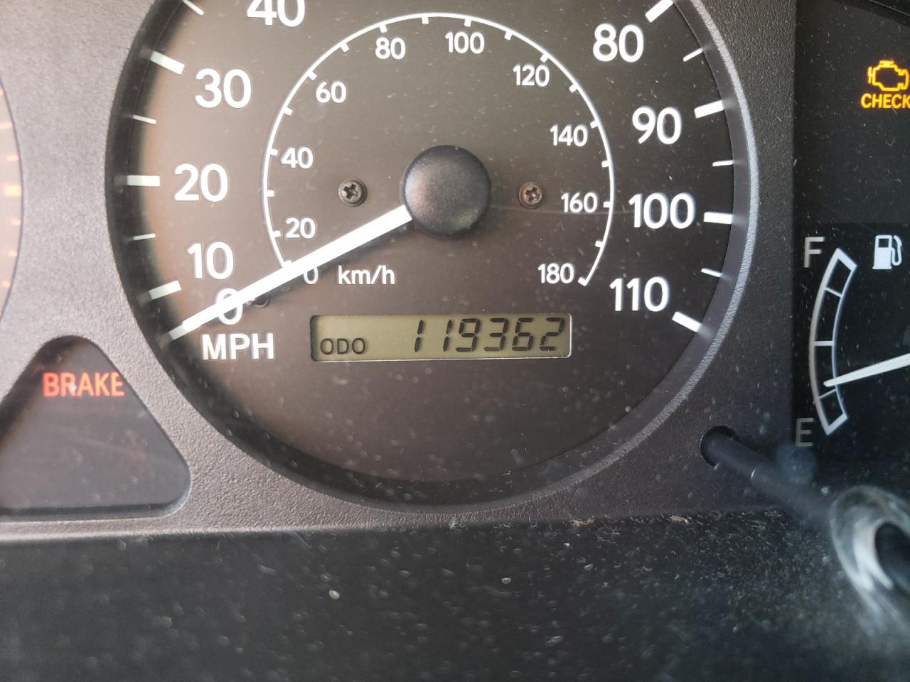 Photo 8 from auction – 2001 TOYOTA COROLLA CE with VIN 1NXBR12E41Z444968