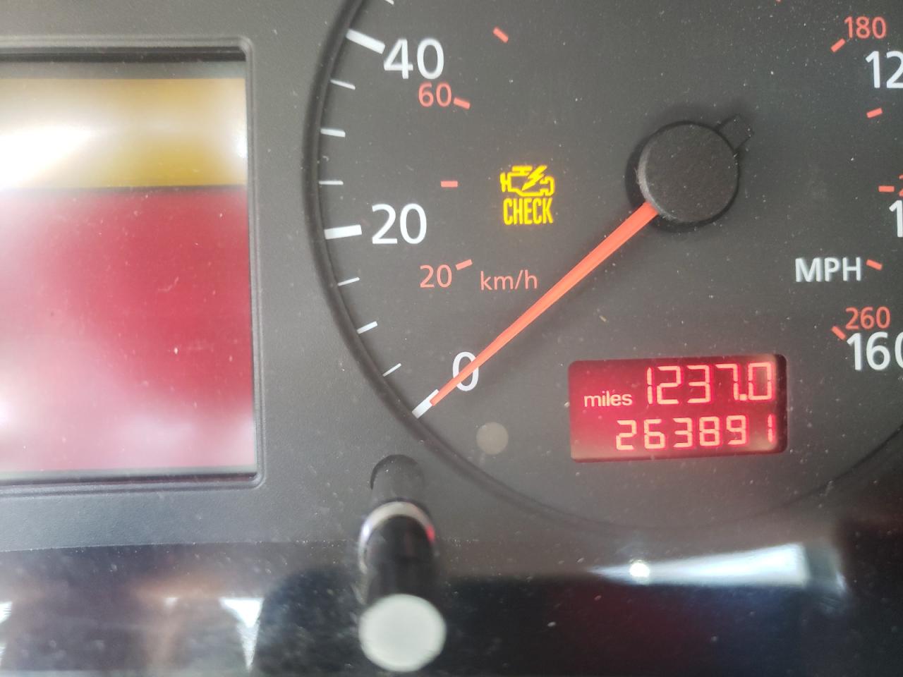 Photo 8 from auction – 2000 AUDI A4 1.8T with VIN WAUAC28D5YA076704