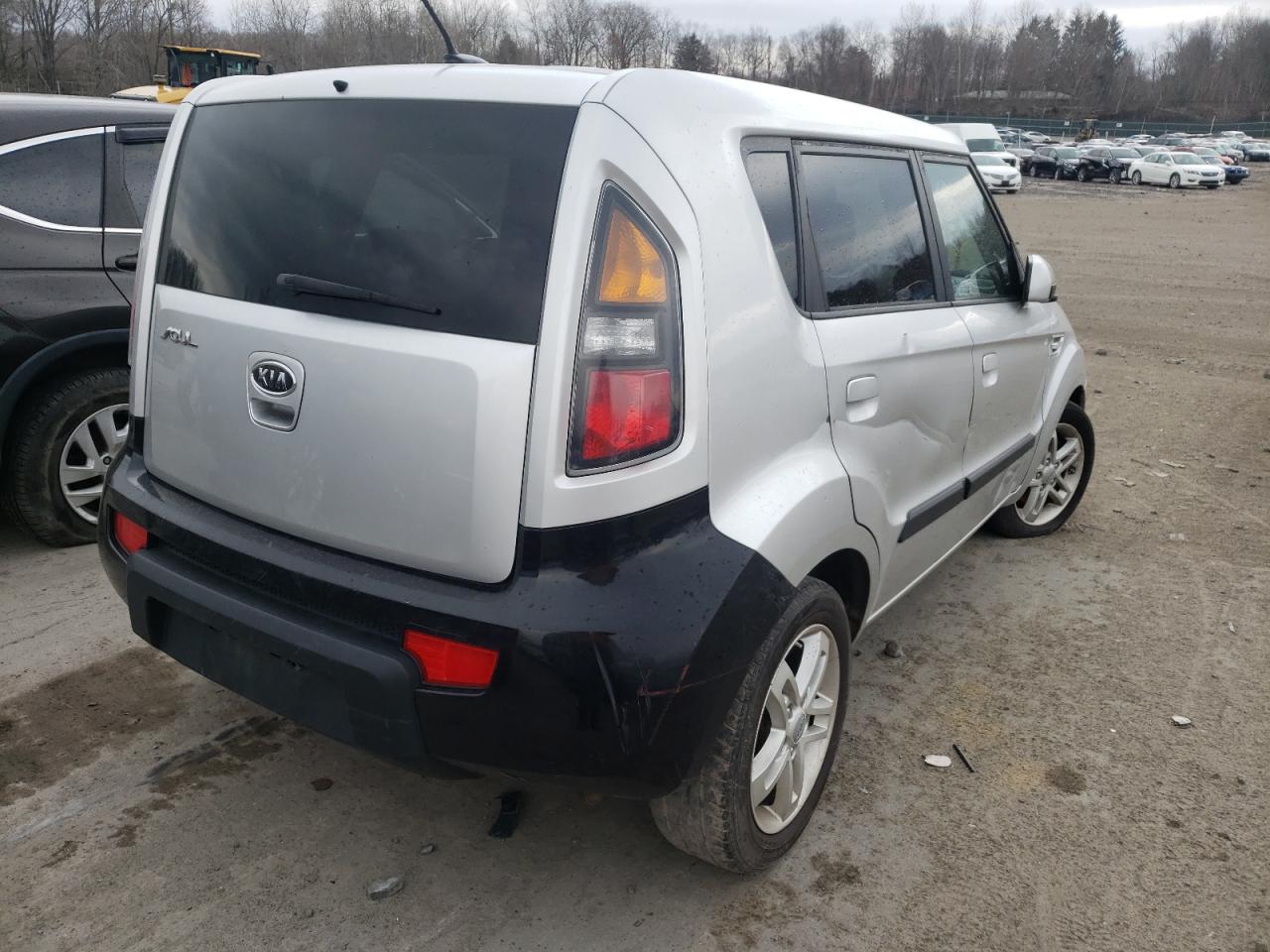 Photo 4 from auction – 2010 KIA SOUL + with VIN KNDJT2A2XA7174447