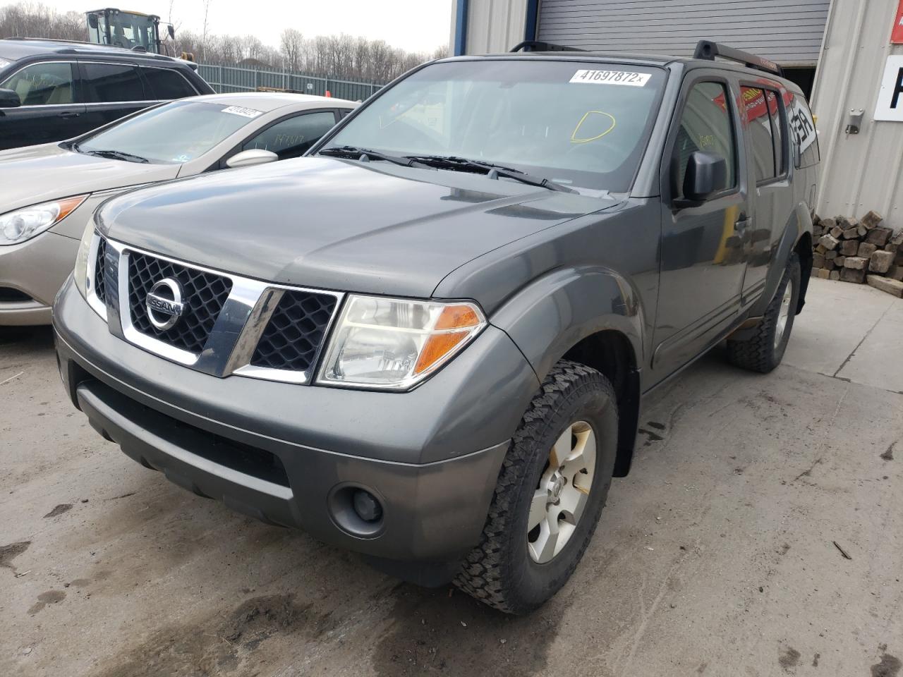 Photo 2 from auction – 2006 NISSAN PATHFINDER with VIN 5N1AR18W96C682758