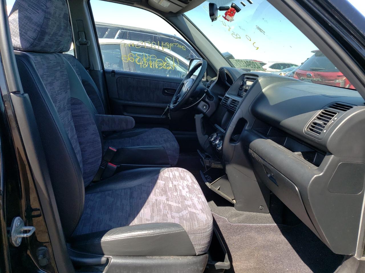 Photo 5 from auction – 2003 HONDA CR-V LX with VIN JHLRD78423C041716