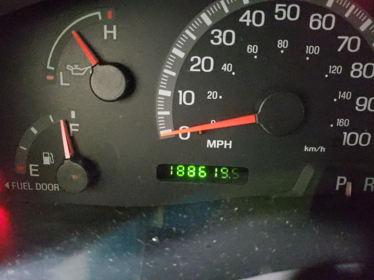 Photo 8 from auction – 1999 FORD EXPEDITION with VIN 1FMRU17L5XLB71199