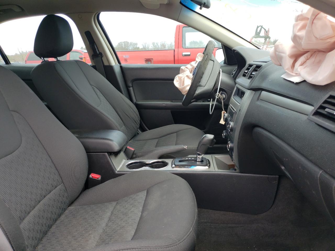 Photo 5 from auction – 2010 FORD FUSION with VIN 3FAHP0HA1AR231007