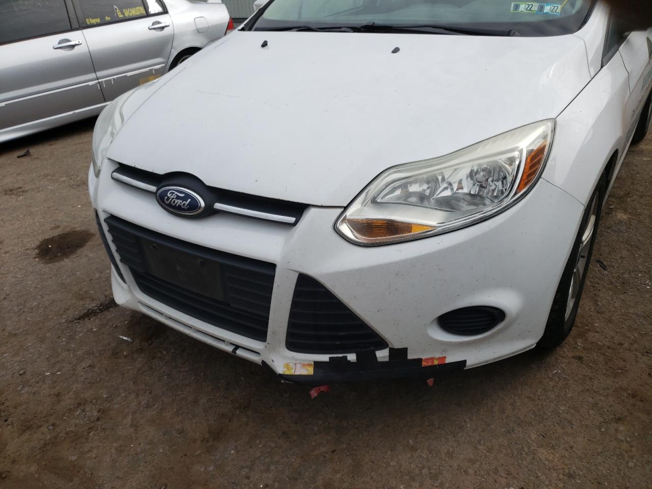 Photo 9 from auction – 2014 FORD FOCUS SE with VIN 1FADP3K25EL402394