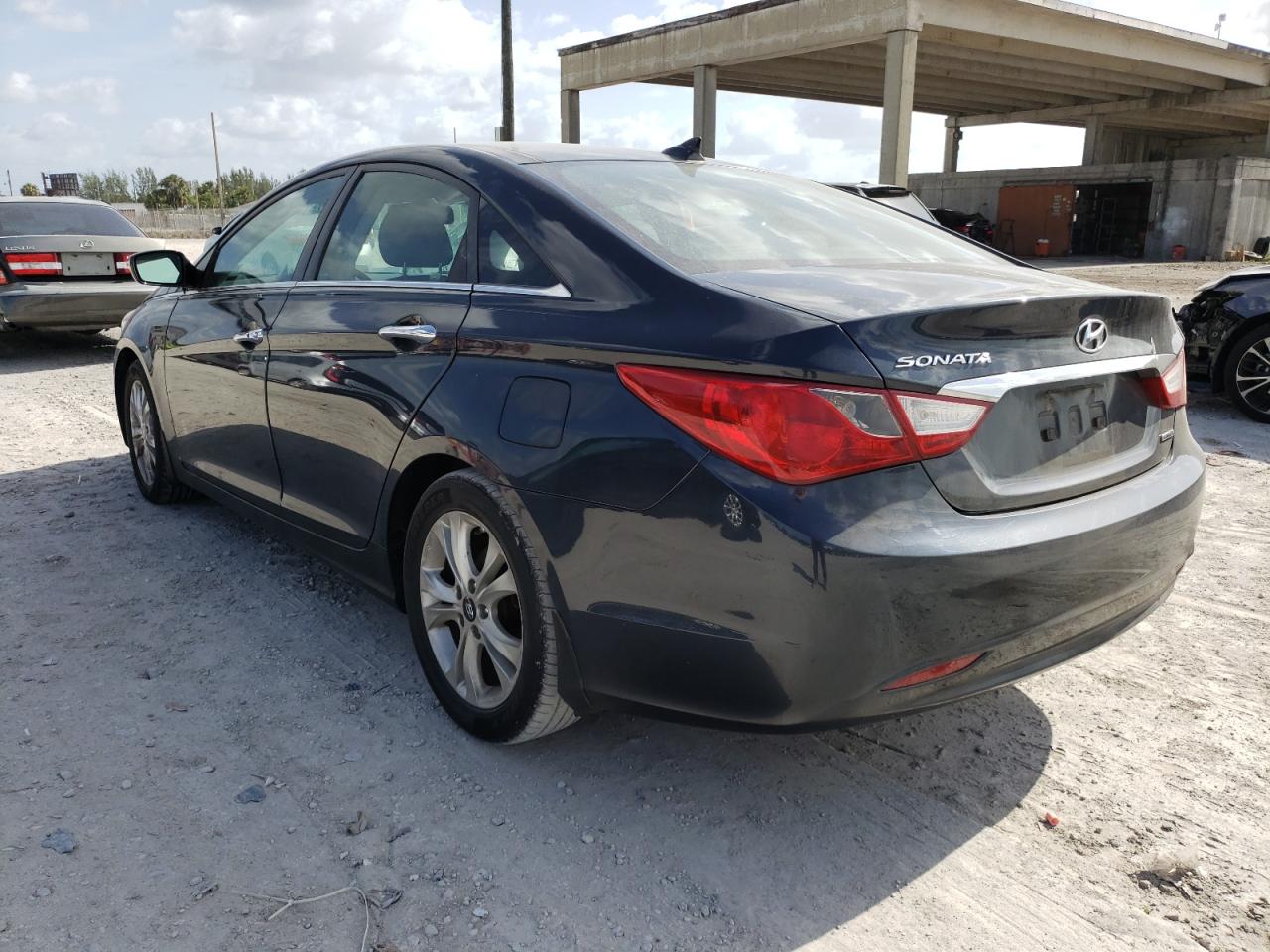 Photo 3 from auction – 2012 HYUNDAI SONATA SE with VIN 5NPEC4AC3CH349285