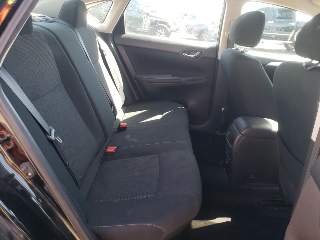 Photo 6 from auction – 2019 NISSAN SENTRA S with VIN 3N1AB7AP1KY266299