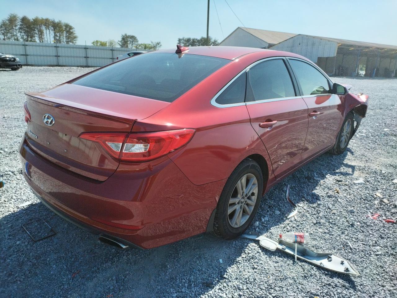 Photo 4 from auction – 2015 HYUNDAI SONATA SE with VIN 5NPE24AF3FH161545
