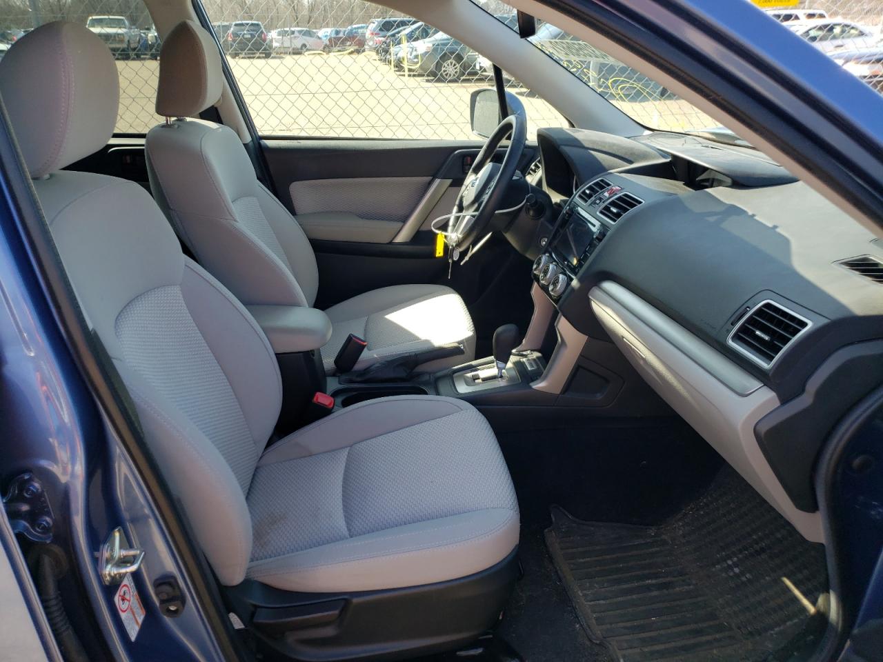 Photo 5 from auction – 2017 SUBARU FORESTER 2 with VIN JF2SJAEC1HH467375