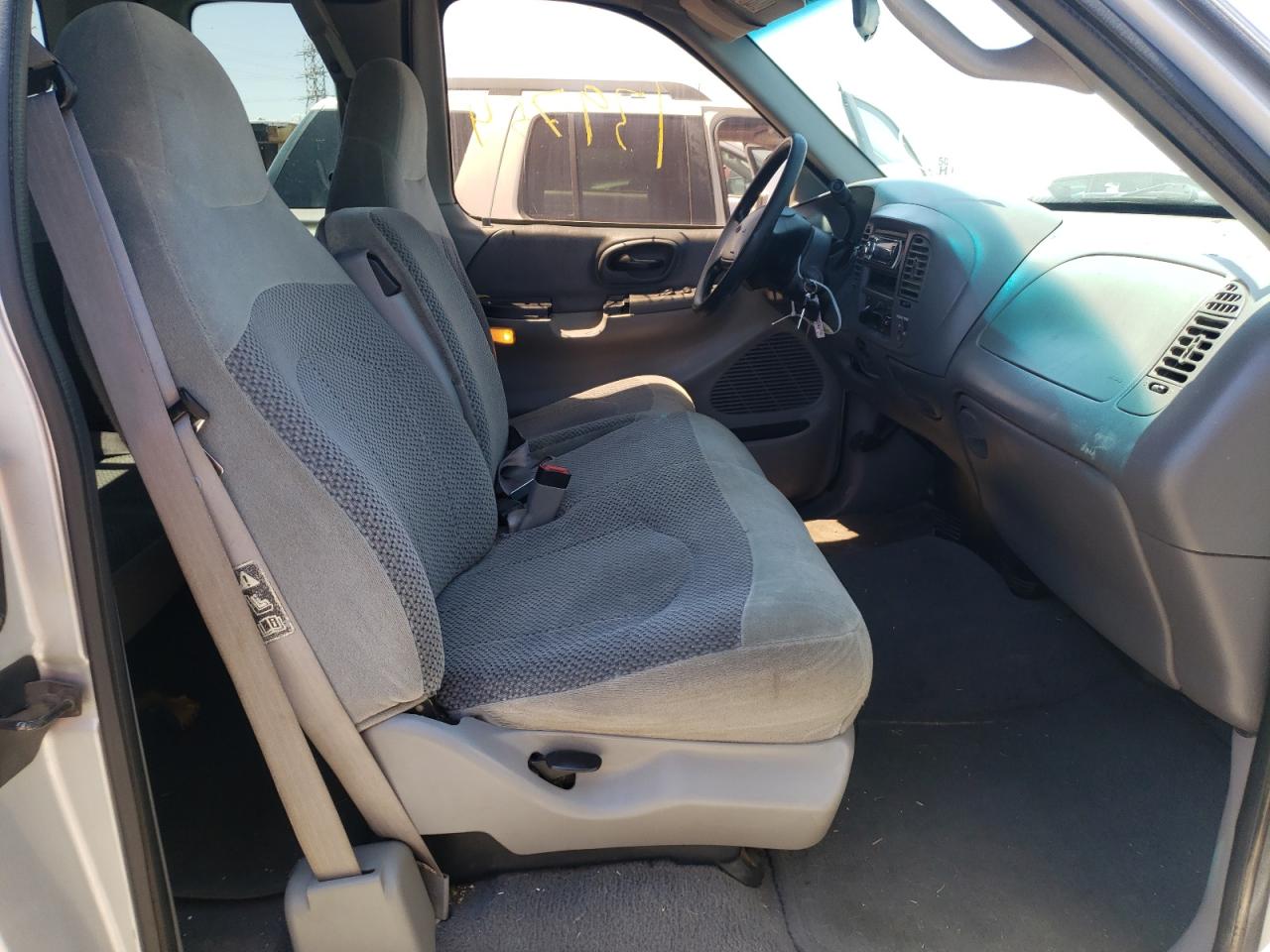 Photo 5 from auction – 1999 FORD F150 with VIN 2FTRX17W3XCB14788
