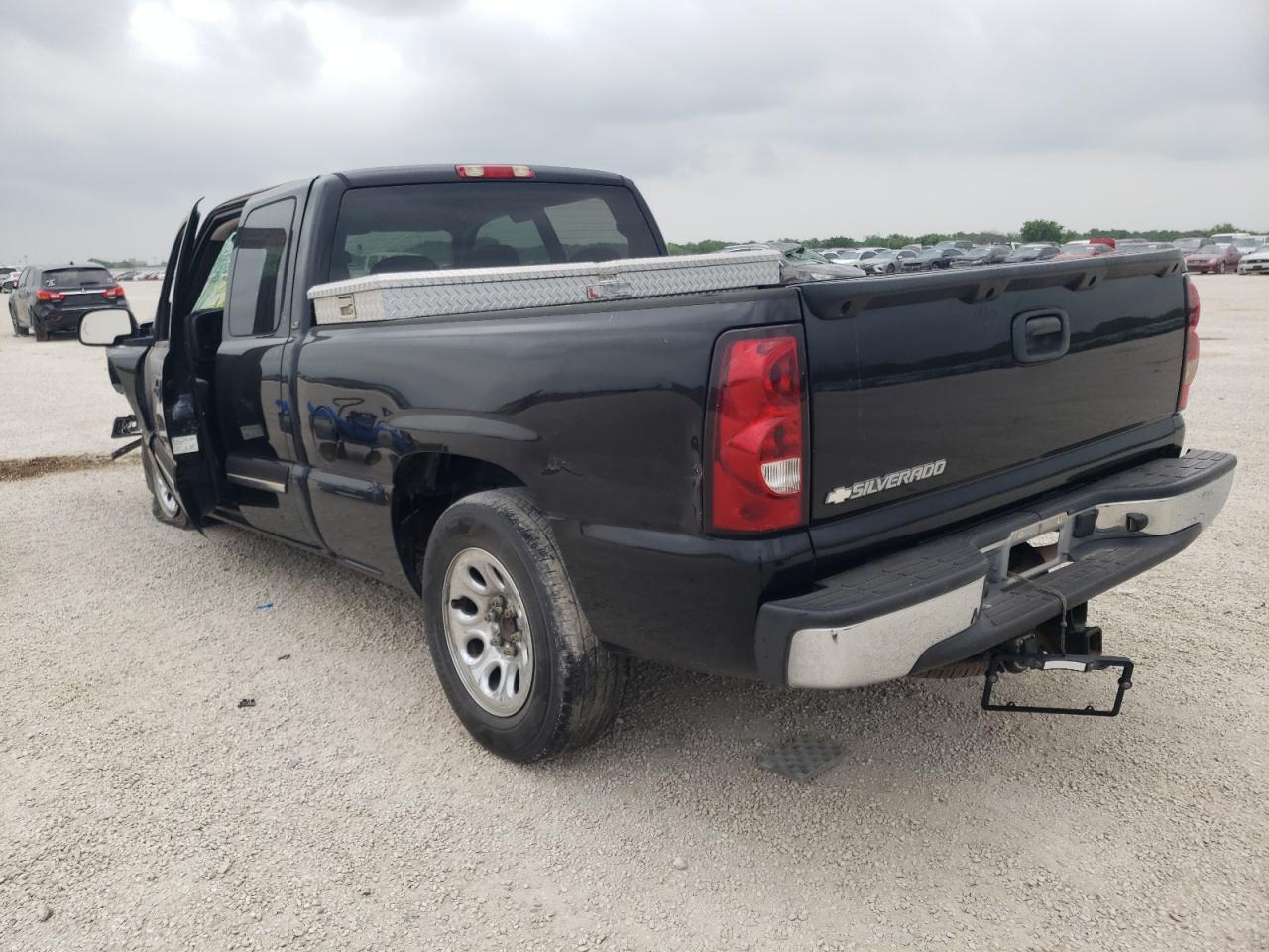 Photo 3 from auction – 2006 CHEVROLET SILVERADO with VIN 2GCEC19T161309196