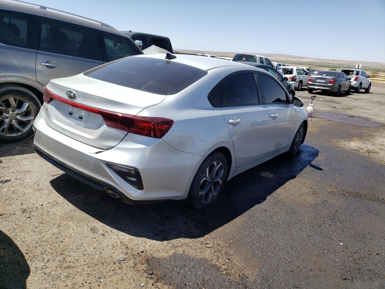Photo 4 from auction – 2019 KIA FORTE FE with VIN 3KPF24AD2KE136699
