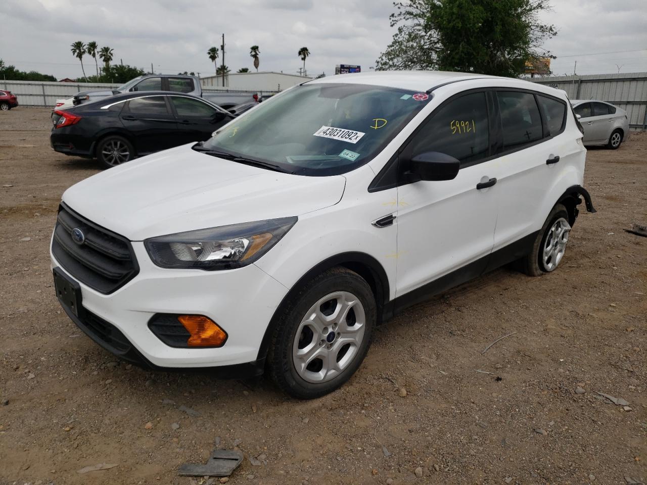 Photo 2 from auction – 2018 FORD ESCAPE S with VIN 1FMCU0F71JUD19998