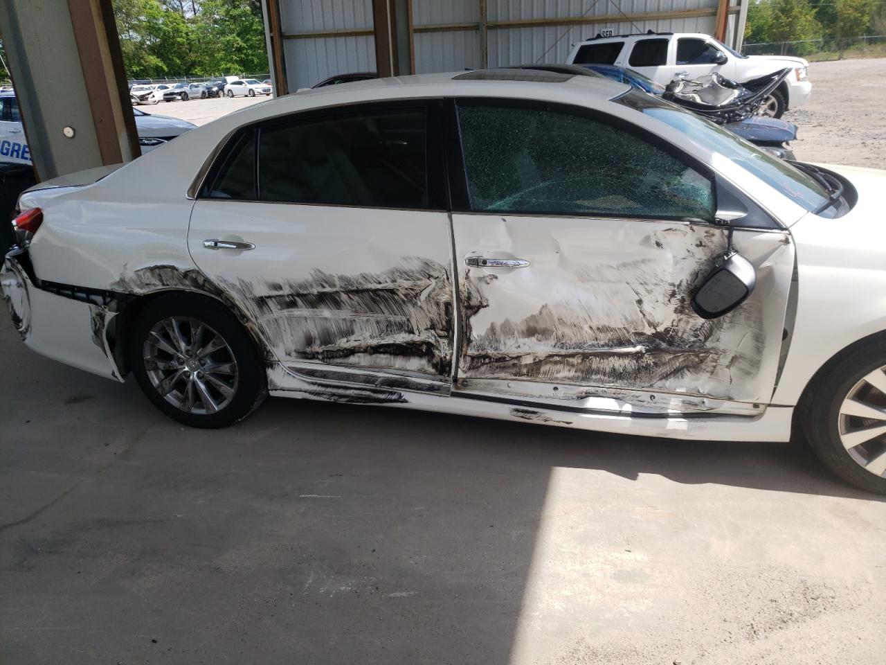 Photo 9 from auction – 2011 TOYOTA AVALON BAS with VIN 4T1BK3DB1BU394986