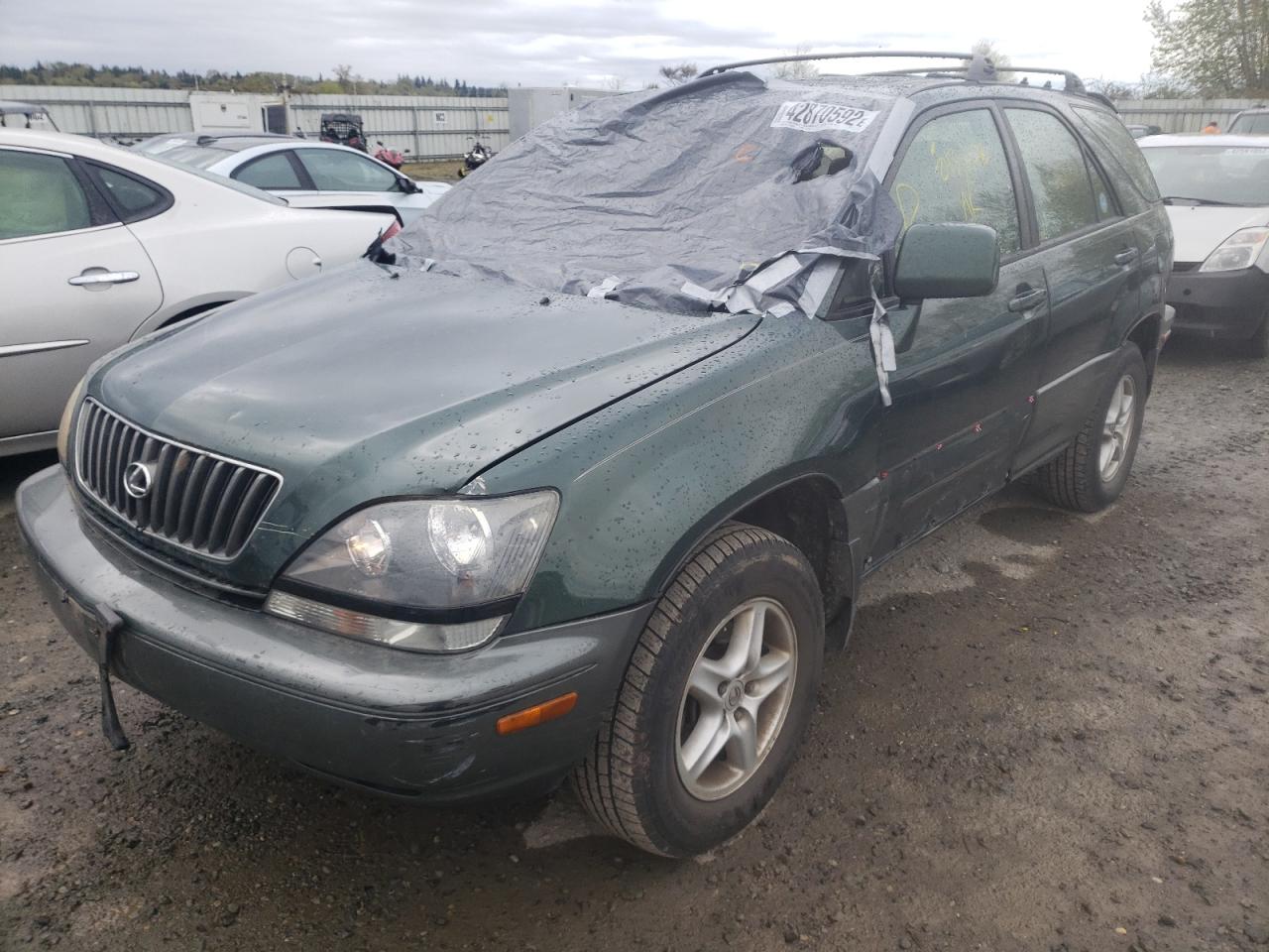 Photo 2 from auction – 1999 LEXUS RX 300 with VIN JT6HF10U9X0049564
