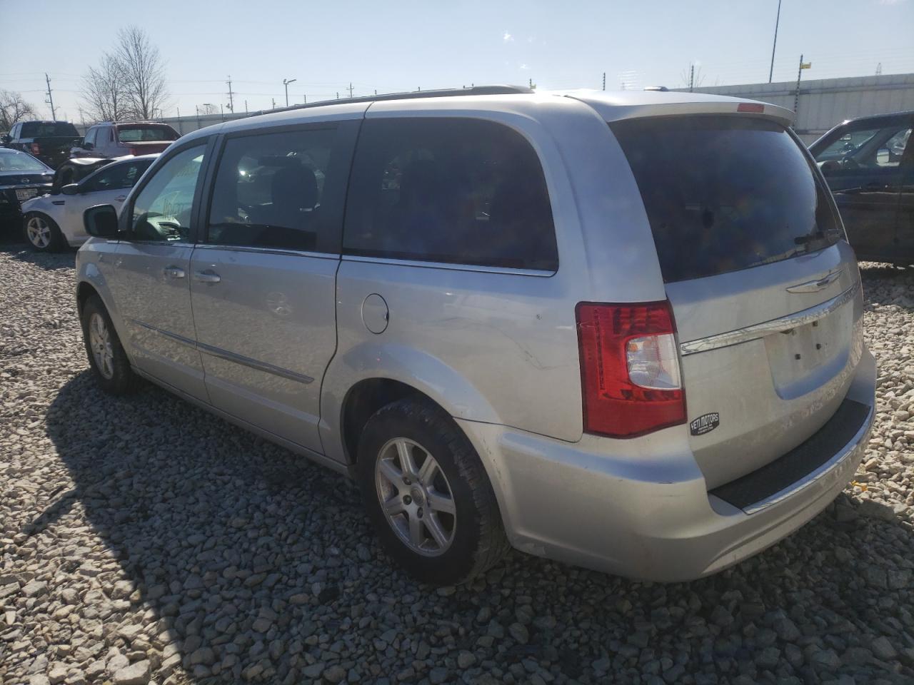 Photo 3 from auction – 2011 CHRYSLER TOWN & COU with VIN 2A4RR5DG1BR798464
