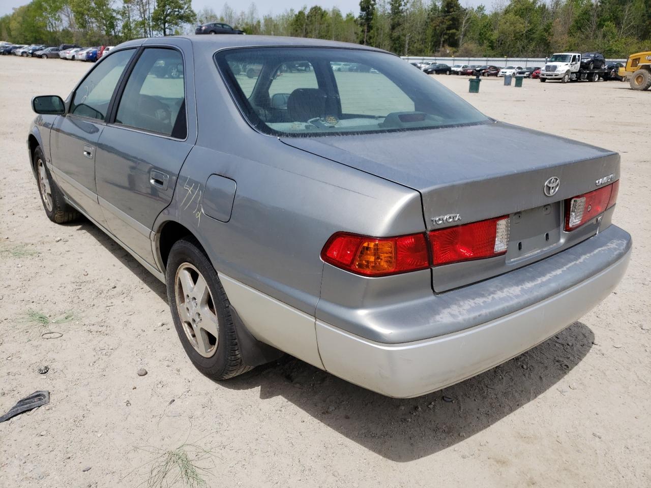 Photo 3 from auction – 2001 TOYOTA CAMRY CE with VIN JT2BF22K910293554