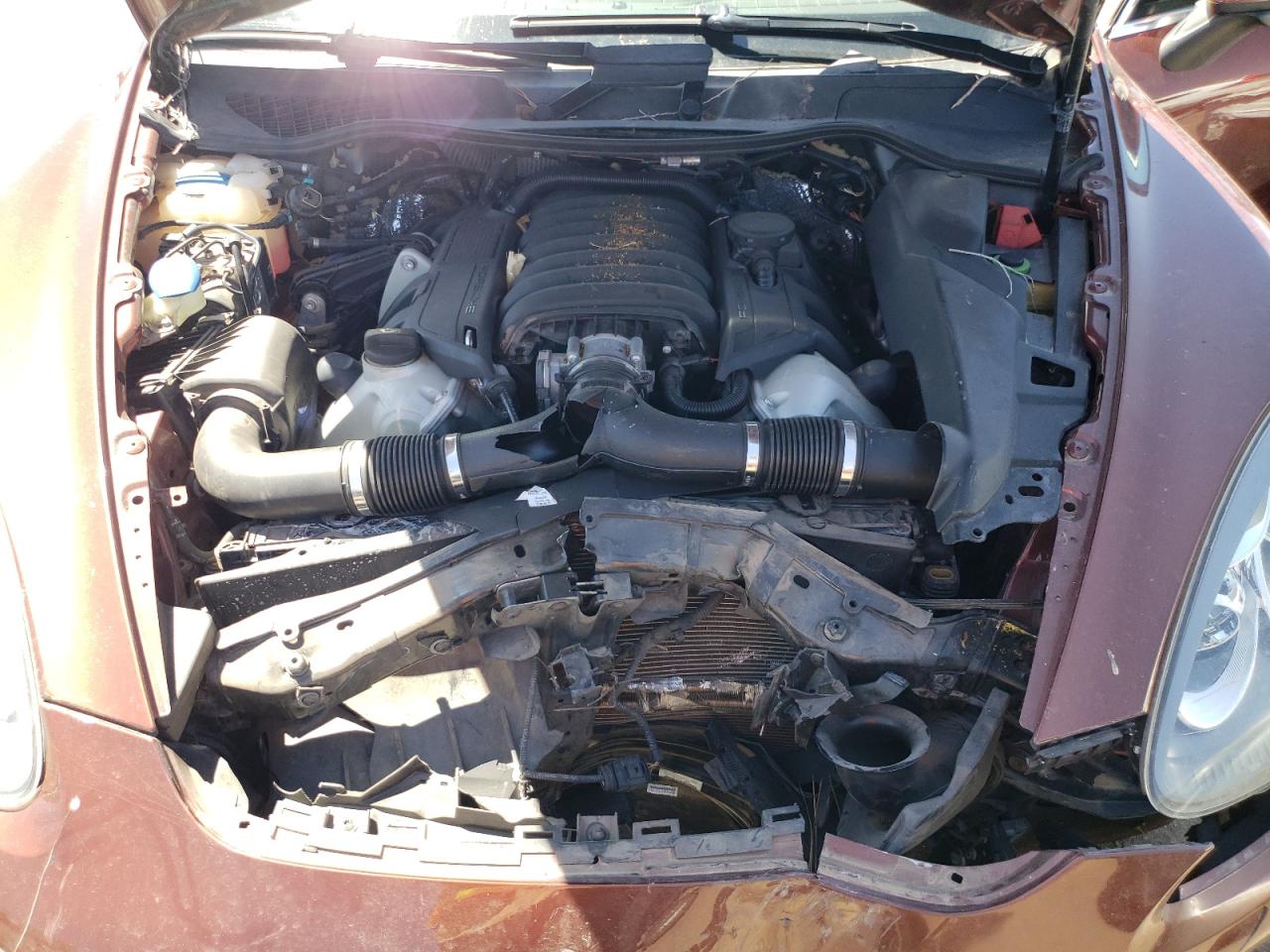 Photo 7 from auction – 2012 PORSCHE CAYENNE S with VIN WP1AB2A20CLA43572