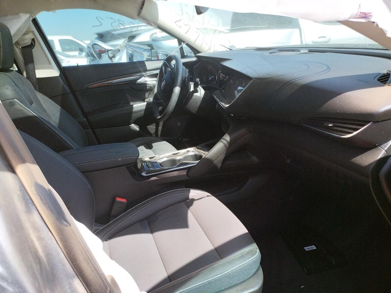 Photo 5 from auction – 2021 BUICK ENVISION E with VIN LRBFZNR48MD103408