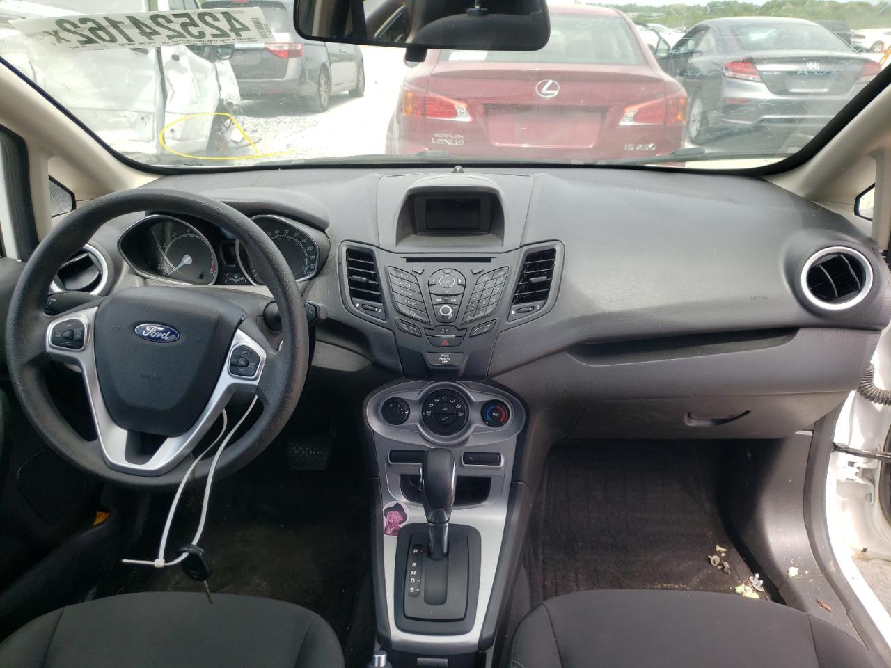 Photo 9 from auction – 2018 FORD FIESTA SE with VIN 3FADP4EJ4JM104971