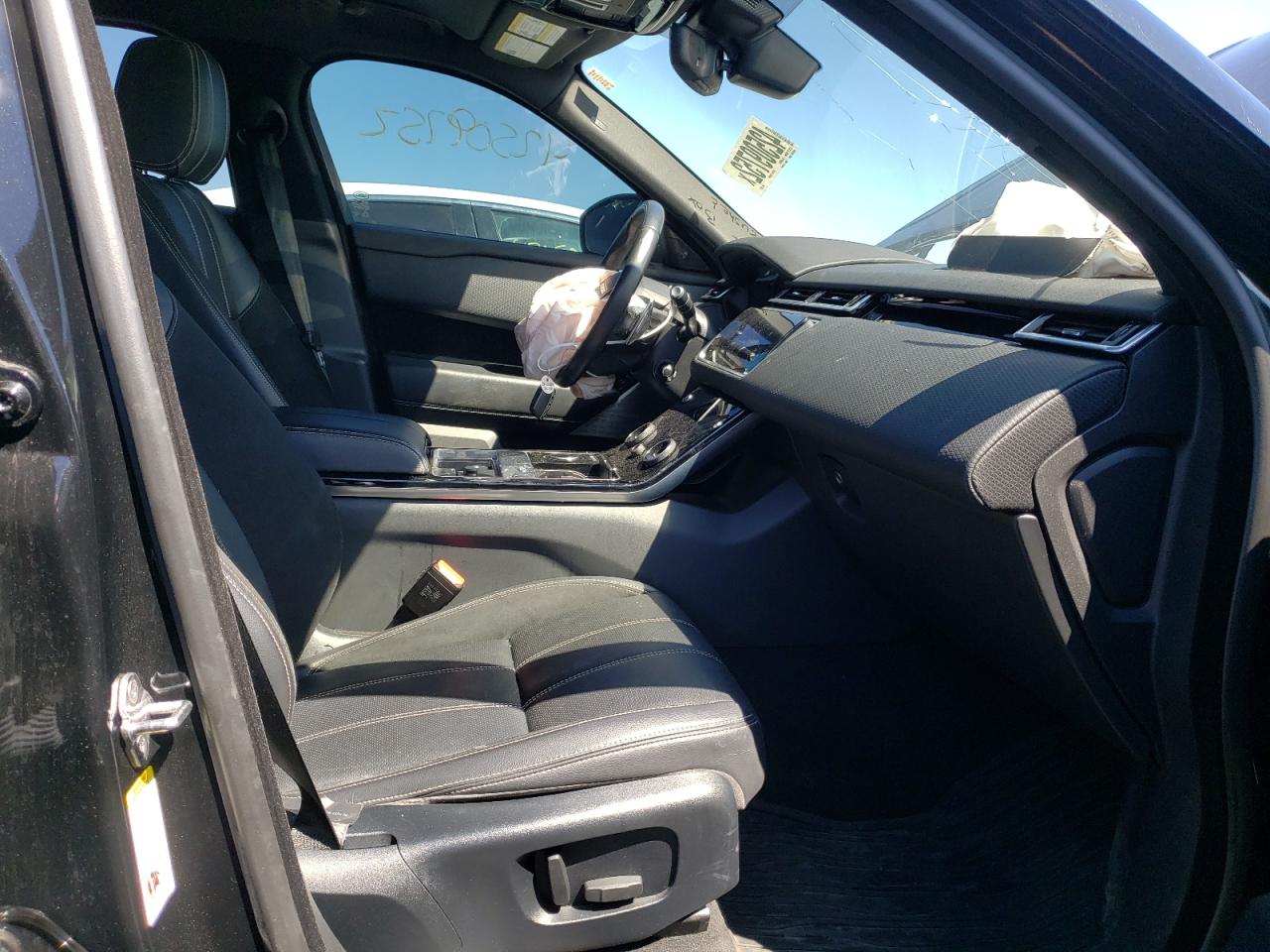 Photo 5 from auction – 2018 LAND ROVER RANGE ROVE with VIN SALYL2RV2JA725477