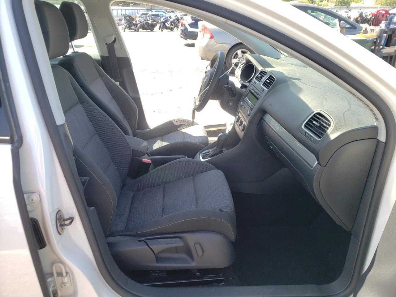 Photo 5 from auction – 2012 VOLKSWAGEN GOLF with VIN WVWDB7AJ7CW150796