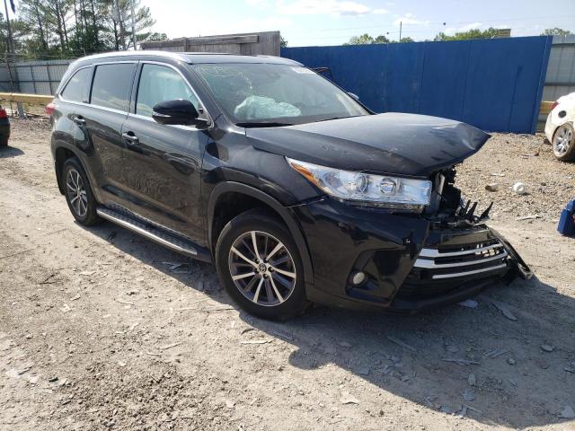 TOYOTA HIGHLANDER 2018 with VIN 5TDKZRFH4JS266555 - Photo from auction
