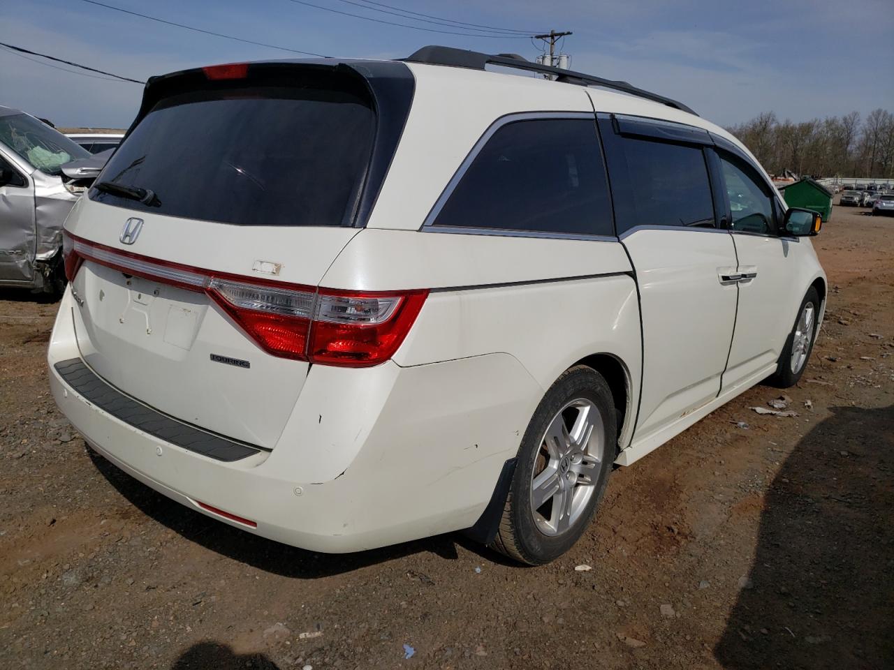 Photo 4 from auction – 2012 HONDA ODYSSEY TO with VIN 5FNRL5H96CB008155
