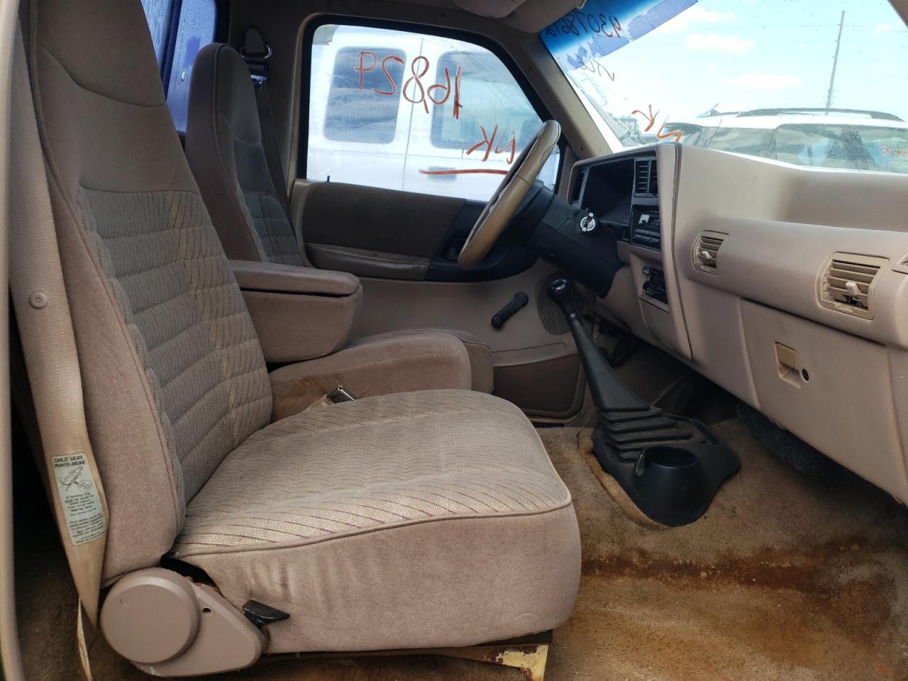 Photo 5 from auction – 1994 FORD RANGER with VIN 1FTCR10A6RUA97518