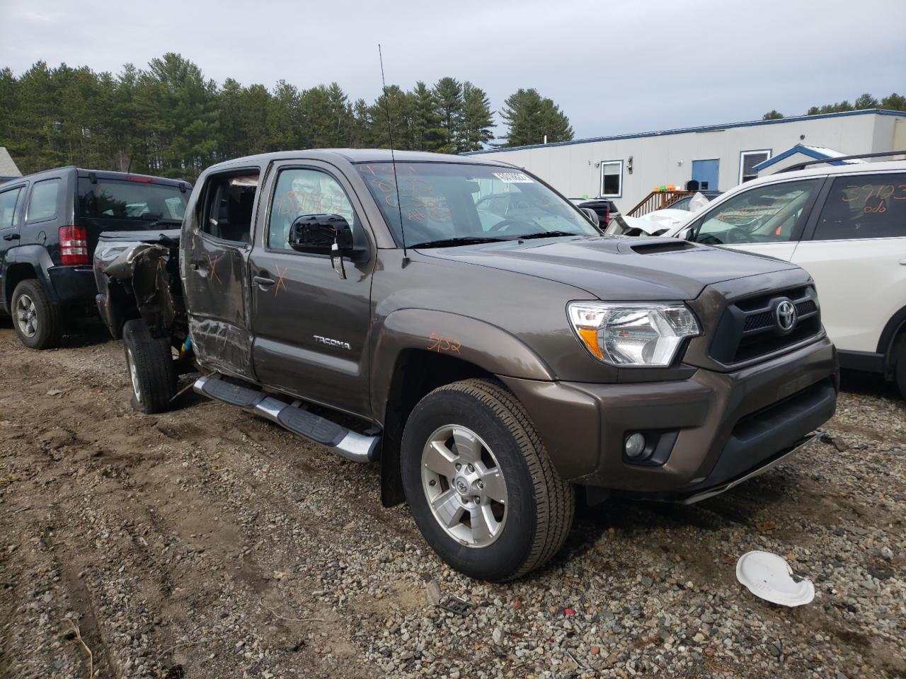 Photo 1 from auction – 2014 TOYOTA TACOMA DOU with VIN 3TMLU4EN8EM150746