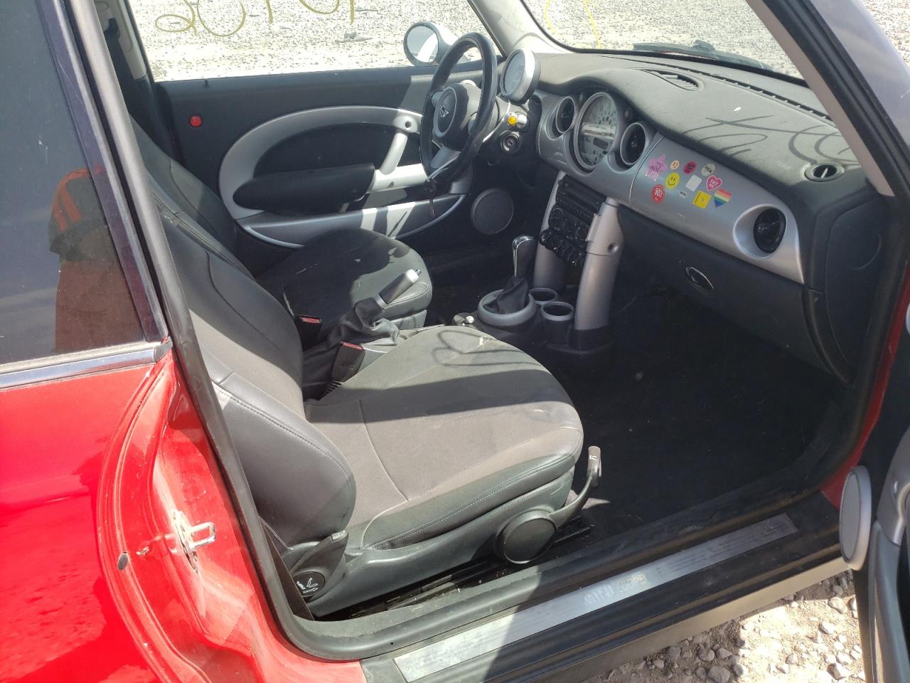 Photo 5 from auction – 2006 MINI COOPER with VIN WMWRC33526TJ79069