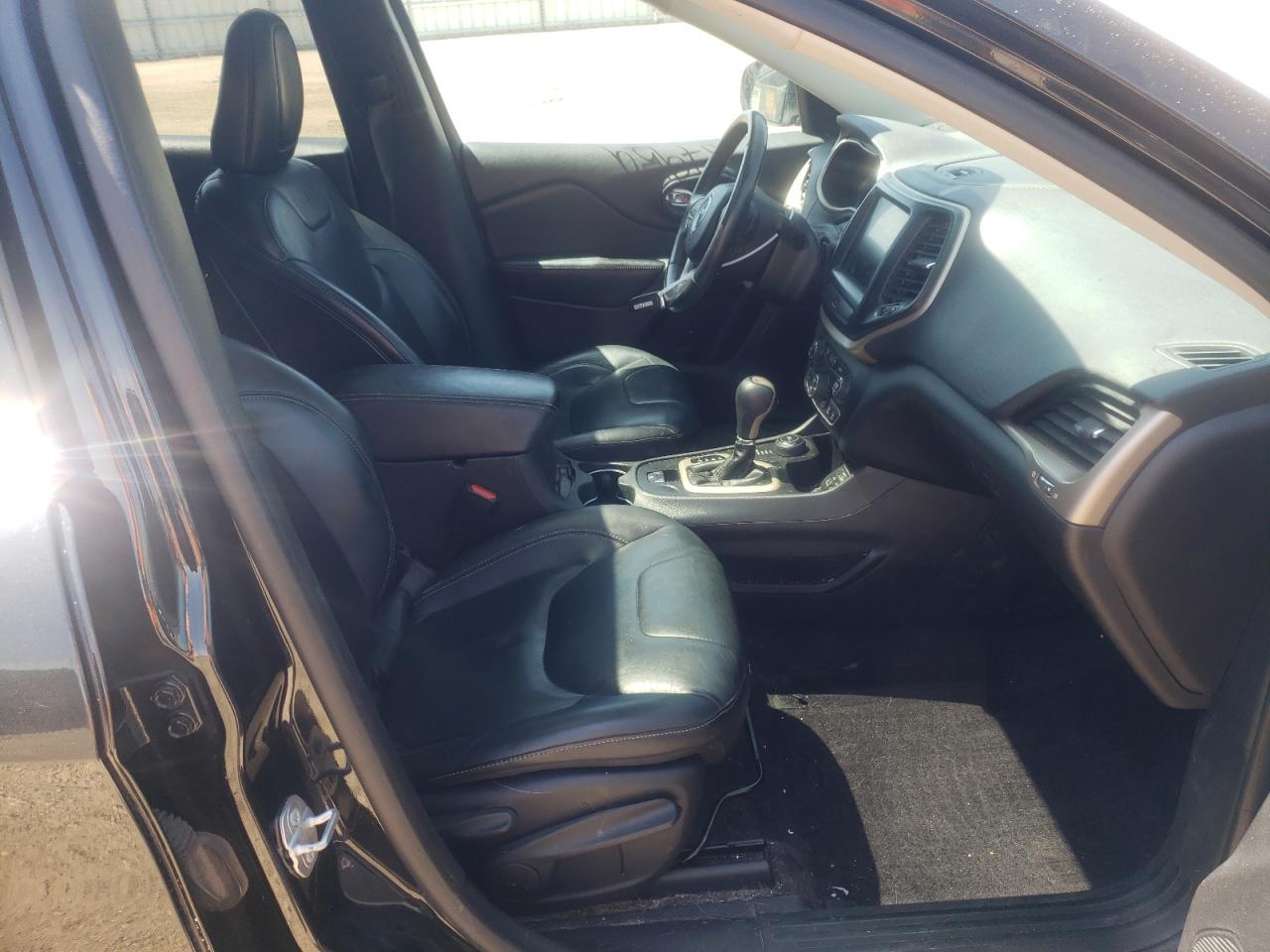 Photo 5 from auction – 2016 JEEP CHEROKEE L with VIN 1C4PJMDS1GW210676