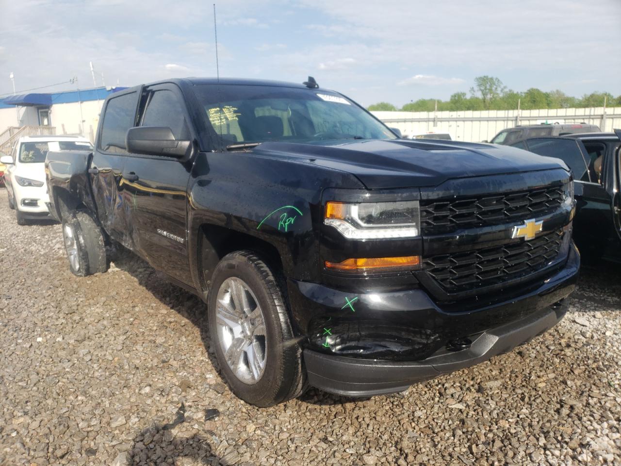 CHEVROLET SILVERADO 2018 with VIN 3GCPCPEC0JG572734 - Photo from auction