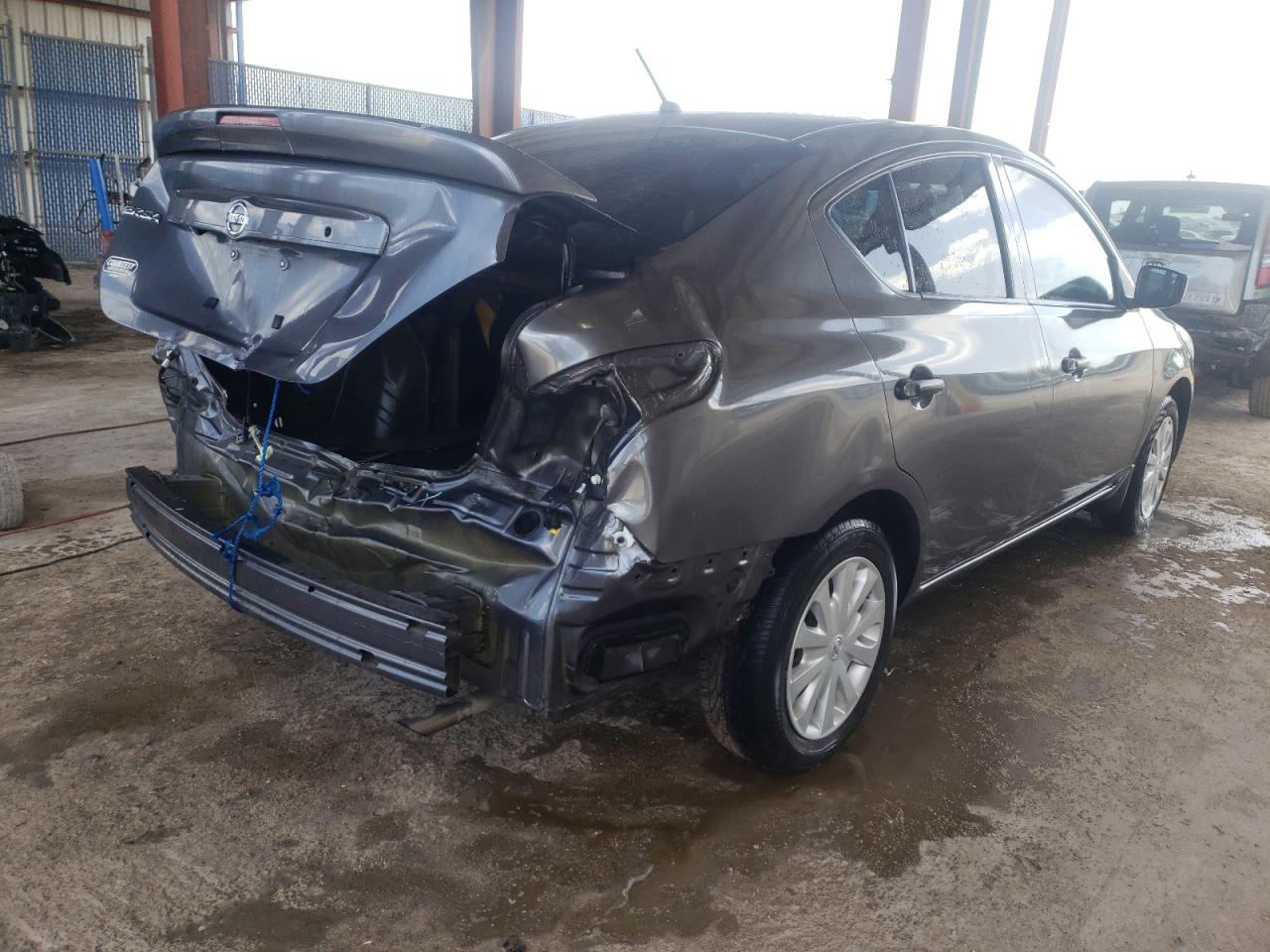 Photo 4 from auction – 2018 NISSAN VERSA S with VIN 3N1CN7AP6JL880955