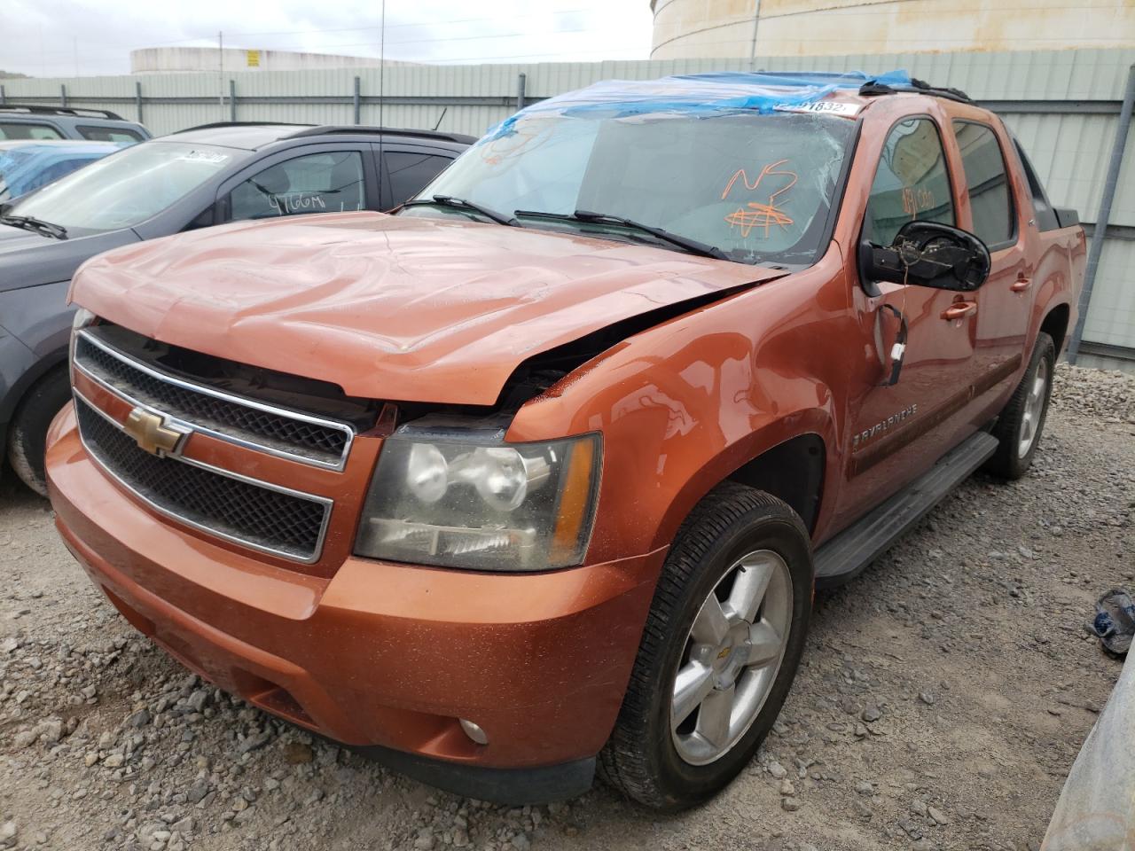 Photo 2 from auction – 2007 CHEVROLET AVALANCHE with VIN 3GNFK12387G205502
