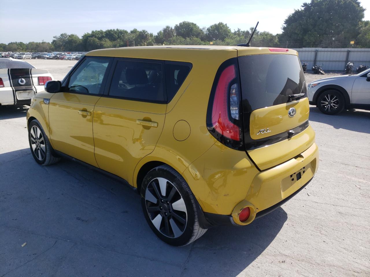 Photo 3 from auction – 2015 KIA SOUL ! with VIN KNDJX3A56F7221453