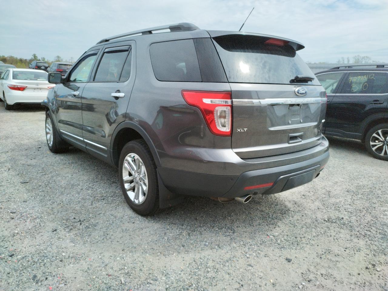 Photo 3 from auction – 2015 FORD EXPLORER X with VIN 1FM5K8D85FGA13028