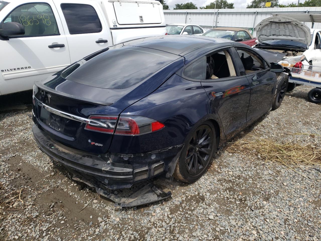 Photo 4 from auction – 2013 TSMR MODEL S with VIN 5YJSA1DP6DFP13009