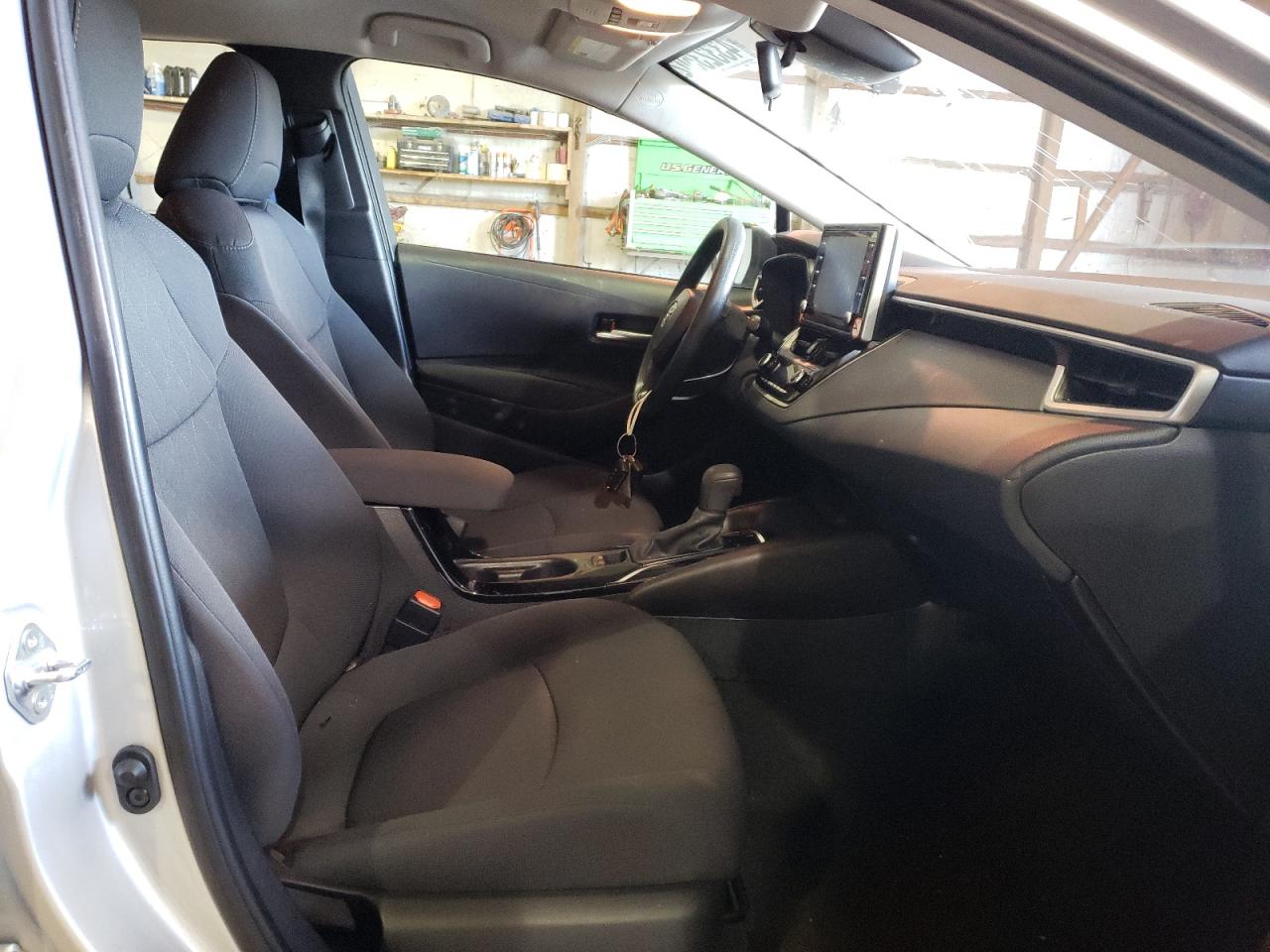 Photo 5 from auction – 2020 TOYOTA COROLLA LE with VIN 5YFEPRAE6LP118791